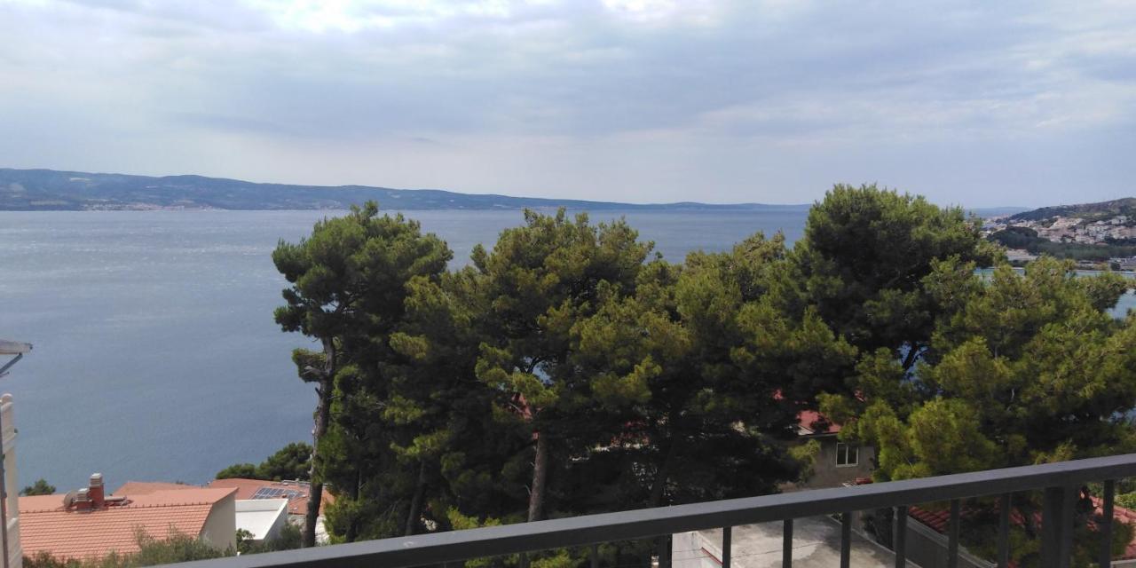 Rake Apartment Omis Exterior photo